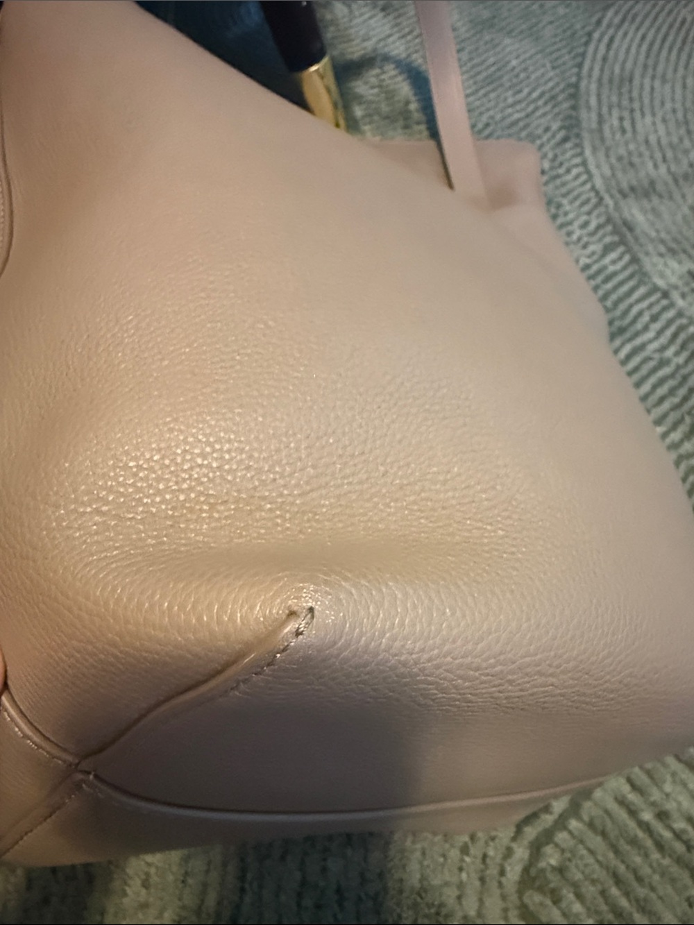 Large leather Bucket Bag - Picture 6 of 12